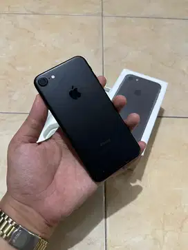 Iphone 7 32Gb Black Fullset Mulus Nominus Like New