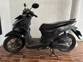 Honda beat deluxe all black km rendah mesin halus pakaian orang tua