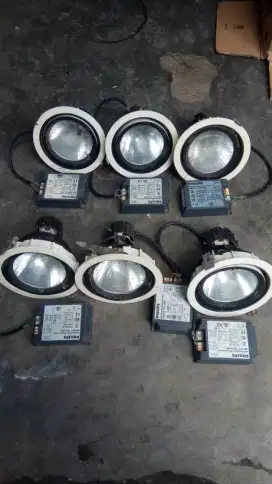 Lampu downlight philips bekas