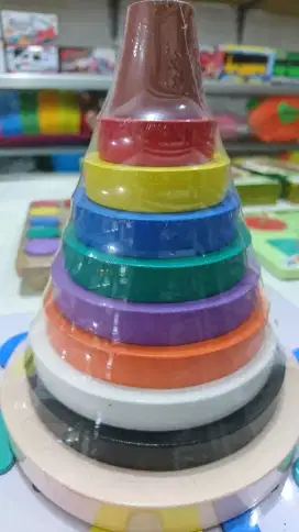 Menara Warna Bahan Kayu