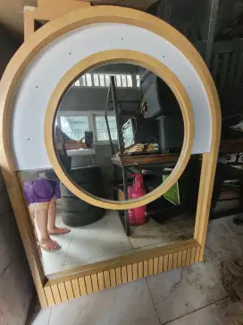 Jual cepat Kaca Interior ex. Cafe resto
