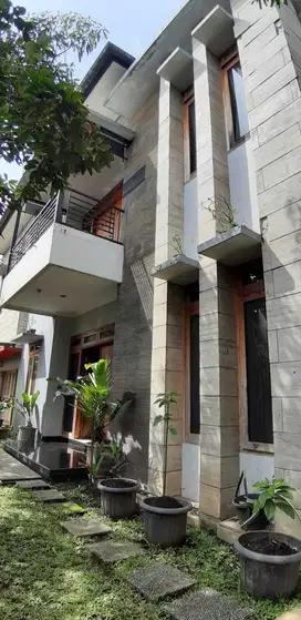 Dijual Rumah Mewah+Kosan Aktif Income Bagus Di Kiaracondong