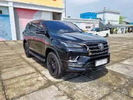 ( KM 27 Ribu ) Toyota Fortuner 2.8 GR Sport AT 2022