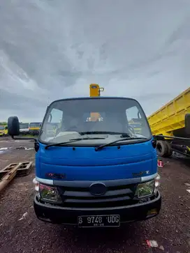 Toyota Dyna 110 FT 2013 Truk Crane