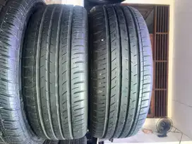Ban Yokohama BlueEarth XT 215 55 r17 2Pcs