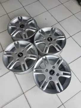 Velg Oem Xenia R14 Copotan