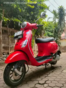 VespaLX125 ABS i-get(L) MERAH 2024