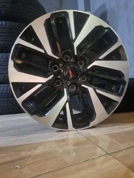 Velg oem toyota fortuner TRD R18 pcd 6x139 lebar 7.5 et30