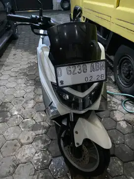 Nmax non abs 2018 km20rb ori semua