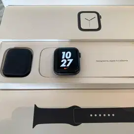 Apple Watch Series 4 44mm Mulus