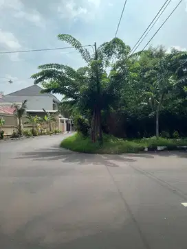 Margorejo indah jalan utama dalam komplek