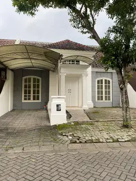 Rumah Palma Classica, Citraland Utara Bangunan 1 Lantai Terawat