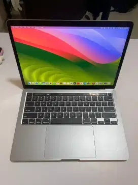 Macbook Pro 2020 i7 16/512