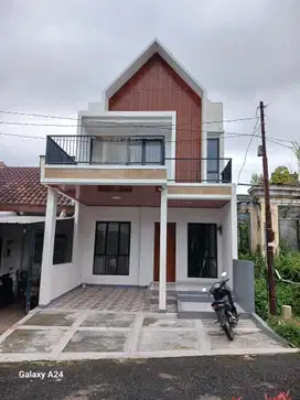 DIJUAL RUMAH BARU 2LANTAI DI TAMPAK SIRING SENTUL CITY SSR702 A7