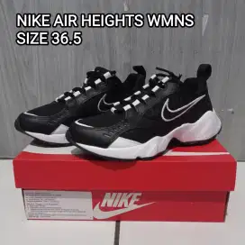 Sepatu Nike Air Heights WMNS Size 36.5