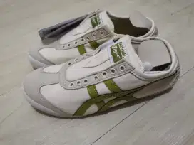 Slip on onits sz 37