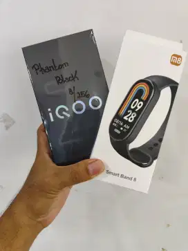 Iqoo Z9 5G 8/256 free smart watch