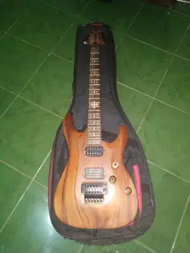 Gitar eletrik custom