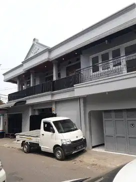 Dijual Rumah 2 Lantai 5 Kamar Tidur Bangunan Kokoh Cijerah Bandung