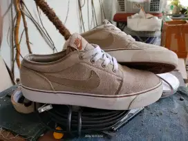 sepatu second nike casual