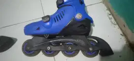 Jual sepatu roda kondisi baik