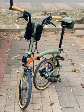 Explorer Brompton Bike