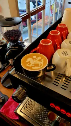 Info loker barista buat saya.