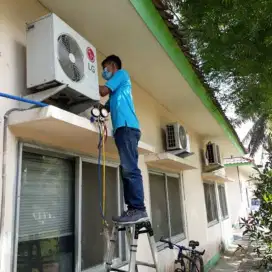 Service AC tidak dingin