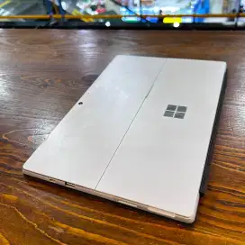 SURFACE PRO 7, like new