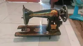 Dijual kepala meain jahit merk Butterfly