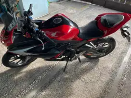 Honda CBR 150 R ABS