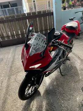 Honda CBR 150 R ABS