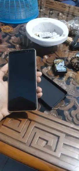 Dijual samsung galaxy a8 plus 6/64gb