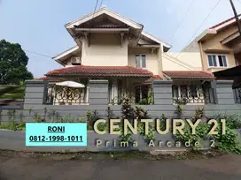 Dijual Rumah Hitung Tanah dgn Posisi Hook di Bintaro sektor 2, 4924-GB