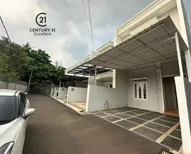 RUMAH MINIMALIS HOOK DI CLUSTER/Town House Jagakarsa Jaksel