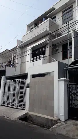 Dijual Cepat Rumah Minimalis 3 Lantai di Rawa Belong Jakarta Barat