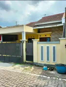 RUMAH SIAP HUNI SINAR WALUYO