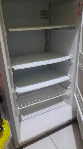 Kulkas 1 pintu freezer