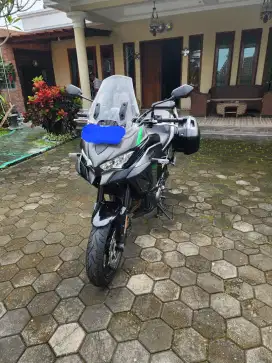 Versys 1000 tahun 2023