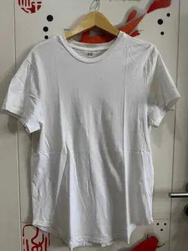 Kaos oblong putih long fit