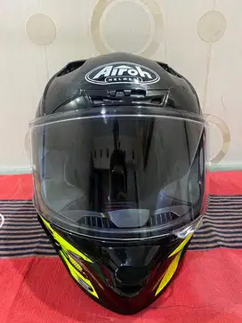 Dijual helm airoh valor akuna yellow Size M