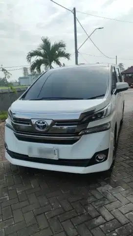 Dijual mobil toyota vellfire type 2.5 G 2016 matic bensin