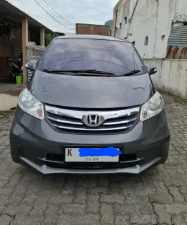 HONDA FREED tipe S matic 2014