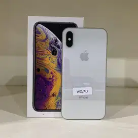 iPhone Xs Silver 64GB All Operator