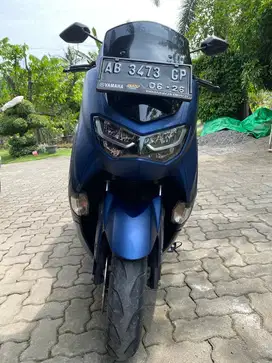 YAMAHA NMAX ABS KEYLESS 2021 WARNA BLUE MATTE KILOMETER RENDAH