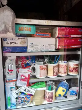 Estalase bekas siap pakai Rp.600ribu nego