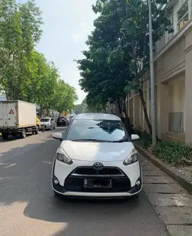 Toyota Sienta 2017 Bensin