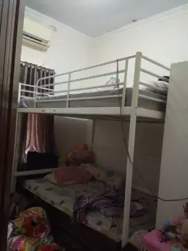 Di jual Ranjang tingkat besi
