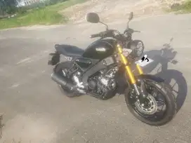 Yamaha Xsr 155 hitam tahun 2024 gress seperti baru.