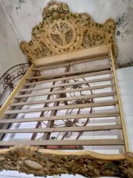 Dijual tempat tidur jati Jepara asli